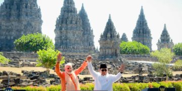 Presiden Republik Indonesia Prabowo Subianto dan Perdana Menteri India Narendra Modi di Candi Prambanan Rabu 8 Juli 2026.(Foto: Dok. Kemenpar)