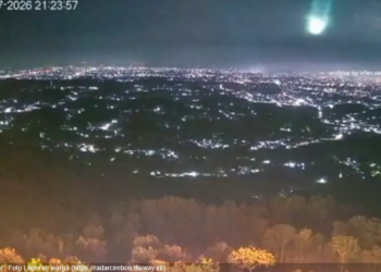 Meteor besar di Pulau yang terlihat warga adalah meteor berukuran besar yang memasuki atmosfer Bumi yang kemudian terkikis di atmoster hingga terjadi sonic boom.(Image: BRIN)