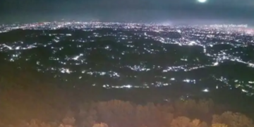 Meteor besar di Pulau yang terlihat warga adalah meteor berukuran besar yang memasuki atmosfer Bumi yang kemudian terkikis di atmoster hingga terjadi sonic boom.(Image: BRIN)