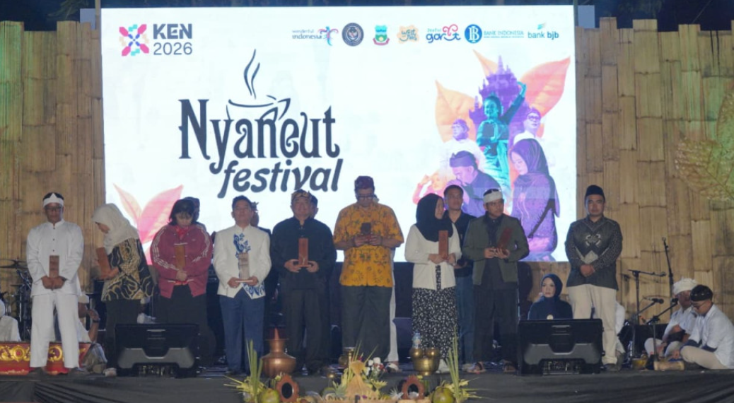 Helatan Budaya Nyanet Festival 2026 yang diselenggarakan di Lapangan Situgede, Desa Cigedug, Kecamatan Cigedug, Kabupaten Garut, Kamis (30/7/2026) malam.(Foto: Muhamad Azi Zulhakim/Diskominfo Kab. Garut)