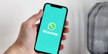 smartphone, ponsel, kuota, selular, mahkamah konstitusi