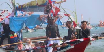 Tasyakur Nelayan Santolo.‎(Foto: Ridwan Nur Faozan & Muhammad Sofyan Fauzi/ Diskominfo Kab. Garut)