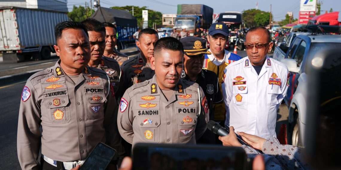 Kasi Pullahjianta Subdit Laka Ditgakkum Korlantas Polri AKBP Sandhi Wiedyanoe mengatakan tim TAA diterjunkan atas perintah pimpinan Korlantas Polri untuk mendukung penyidikan Polres Indramayu serta membuat terang penyebab kecelakaan maut Indramayu.(Foto: Korlantas Polri)
