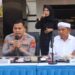 Kapolres Subang, AKBP Andi Purwanto, dan Gubernur Jabar, Dedi Mulyadi, menyampaikan keterangan pers pengungkapan kasus kejahatan begal aniaya korbannya hingga tewas di Kabupaten Subang.(Foto:Istimewa).