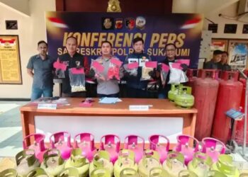 Keterangan pers Polres Sukabumi bongkar praktik pengoplosan Elpiji bersubsidi tiga kilogram.(Foto:Istimewa).