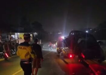 Tabrakan beruntun melibatkan truk boks dan empat kendaraan lainnya di Jalur Puncak, kawasan Ciloto, Kabupaten Cianjur.(Foto:Istimewa).
