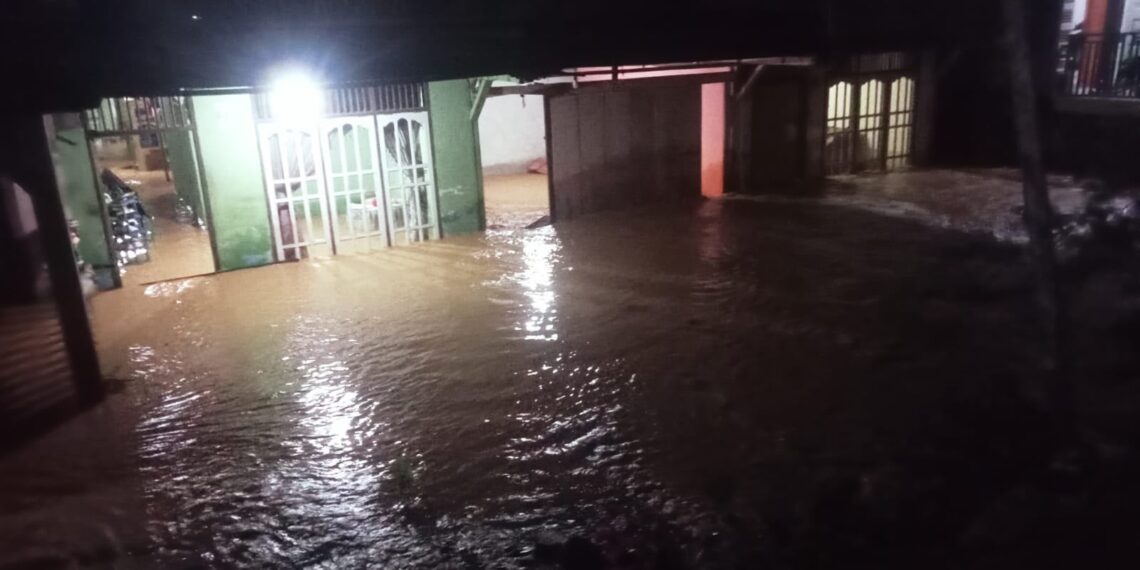 Bencana banjir merendam ratusan unit rumah di wilayah Kab. Aceh Barat , Kamis (13/08). (BPBD Kabupaten Aceh Barat)