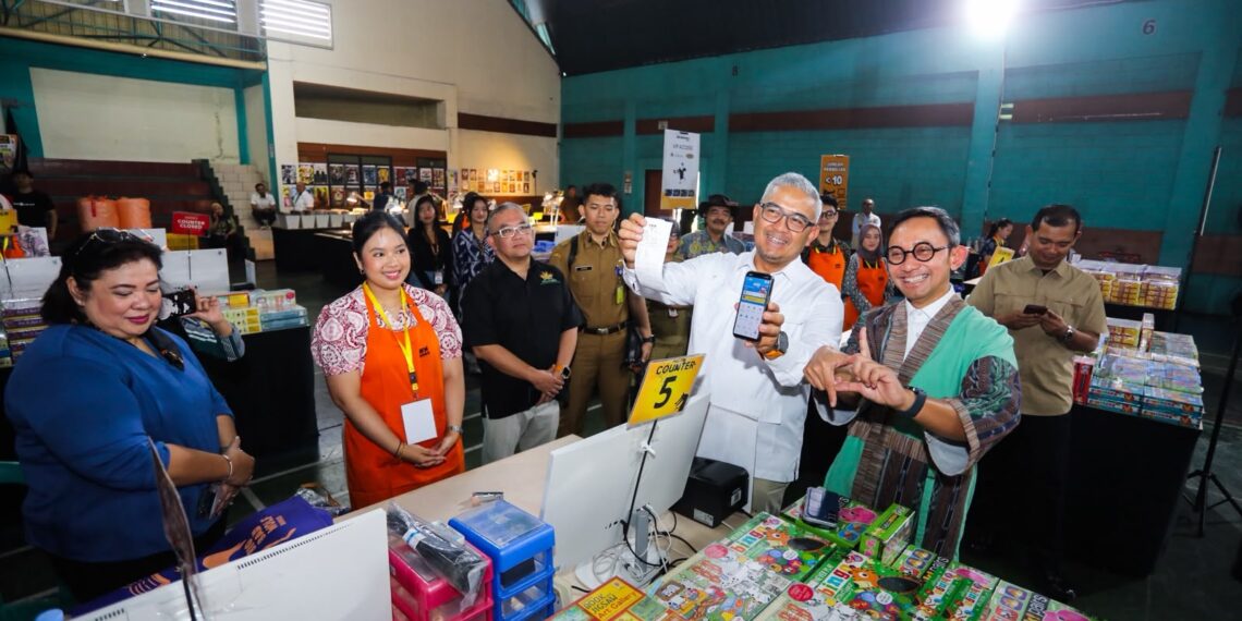 Pemerintah Kota Bandung menghadirkan konsep baru dalam pengembangan literasi dengan menggelar Big Bad Wolf Books 2026 yang dipadukan dengan festival Pages and Plates. Kegiatan yang berlangsung di Bikasoga pada 3–9 Agustus 2026.(Foto: Humas Pemkot Bandung)