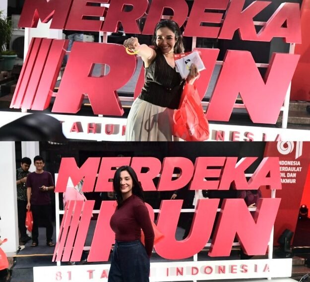 Ajang Merdeka Run 2026 menjadi daya tarik bagi dua selebritis Indonesia, Fanny Ghassani dan Gisella Anastasia. Mereka datang langsung mengambil race pack di Wisma Serbaguna, Senayan, Jakarta, Jumat (28/8) sore. (foto:bagus/kemenpora.go.id)