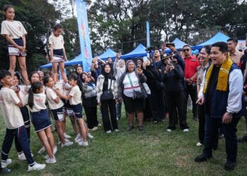 Menpora RI Erick Thohir mendukung konsep Sportainment yang memadukan olahraga dan hiburan seperti yang digelar dalam Festival Mbois 11 di Stadion Gajayana, Kota Malang, Minggu (23/8). (foto: Fajar/kemenpora.go.id)