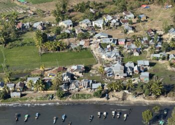 Visual wilayah terdampak gempa M7.7 NTT dari udara diambil pada Jumat (21/8). (Foto: Bidang Komunikasi Kebencanaan / Ratna Riadhini Darmawan)
