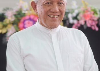 K.H. Abdul Hakim Mahfudz atau Gus Kikin.(Foto: Wikipedia)