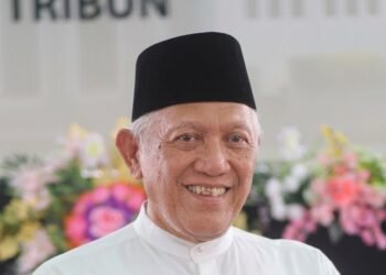 Gus Kikin atau KH Abdul Hakim Mahfudz terpilih menjadi Ketua Umum Pengurus Besar Nahdlatul Ulama (PBNU) masa khidmah 2026–2031. Gus Kikin terpiliha lewat sidang anggota Ahlul Halli wal Aqdi (AHWA).(Foto: Wikipedia)