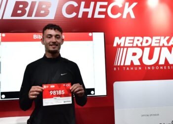 Gelandang Tim Nasional Indonesia, Ivar Jenner akan hadir dalam Merdeka Run 2026. Hal tersebut disampaikan Ivar usai mengambil racepack Merdeka Run 2026 di Wisma Serbaguna GBK, Jakarta, Jumat (28/8).(Foto:bagus/kemenpora.go.id)