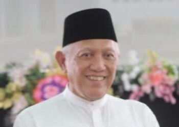 Ketua Umum PBNU KH Abdul Hakim Mahfudz atau Gus Kikin.(Foto: Wikipedia)