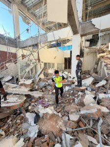 Kantor pelabuhan rusak akibat gempa NTT.(Foto: Ditjen Hubla Kemenhub)