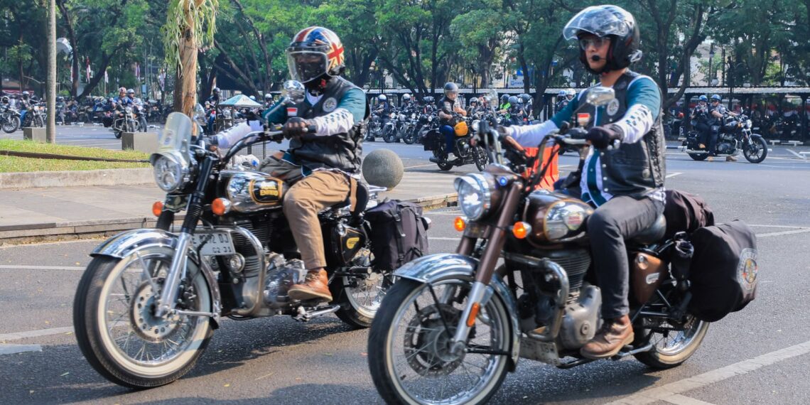 Komunitas motor Royal Enfield.(Foto: Humas Pemkot Bandung)