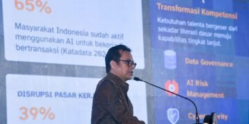 Wamenkomdigi Nezar Patria menyampaikan visionary speech dalam OJK Financial Innovation Day (Digination Day) Tahun 2026 di The Ritz-Carlton, Mega Kuningan, Jakarta Selatan, Kamis (27/08/2026). Wamen mengatakan perlu segera regulasi terkait agentic AI di sektor keuangan. (Foto: Pey HS/Komdigi)