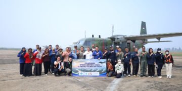 Tim gabungan Operasi Modifikasi Cuaca di Kalimantan.(Foto: Kementerian LH)