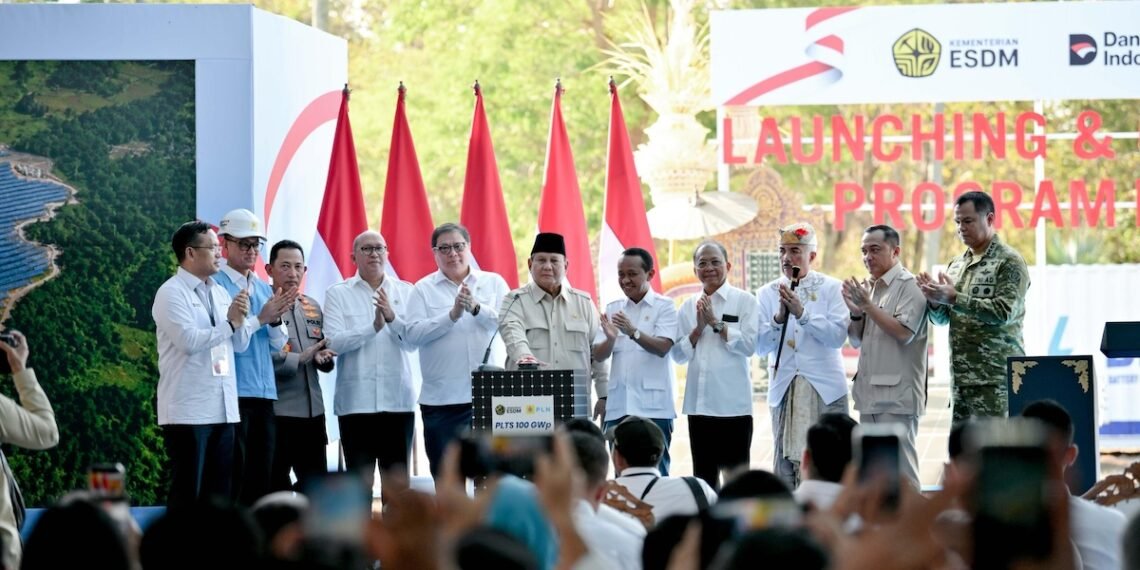 Presiden Prabowo Subianto meresmikan Program PLTS 100 GWp melalui peluncuran dan groundbreaking di Gilimanuk, Bali, Selasa (25/8).(Foto: Dok. ESDM)