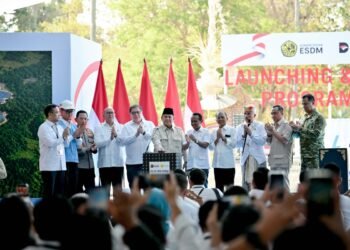 Presiden Prabowo Subianto meresmikan Program PLTS 100 GWp melalui peluncuran dan groundbreaking di Gilimanuk, Bali, Selasa (25/8).(Foto: Dok. ESDM)