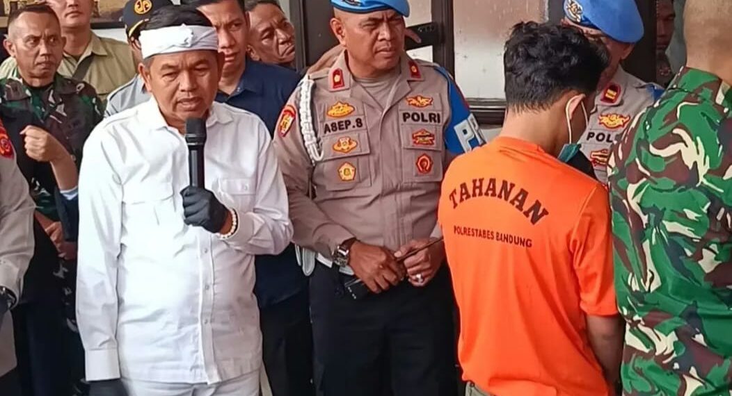 A (20), Mahasiswa tersangka pelaku tabrak lari Aiptu Asep Suhara, anggota Polrestabes Bandung.(Foto:Istimewa).