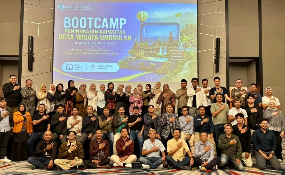 Bank Indonesia (BI) melalui Departemen Ekonomi dan Keuangan Syariah (DEKS) menginisiasi program dan berkolaborasi dengan Kementerian Pariwisata (Kemenpar) untuk memperkuat daya saing dan tata kelola desa wisata agar semakin berkualitas, inklusif, berkelanjutan, serta mampu menjangkau pasar wisatawan yang lebih luas.(Foto: Humas Kemenpar)
