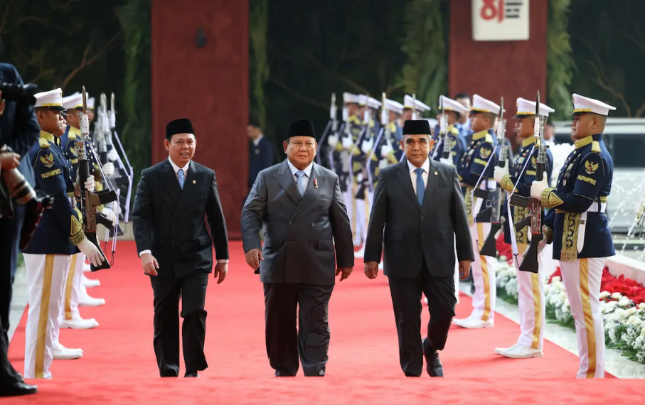 Presiden Prabowo Subianto tiba di Gedung Nusantara MPR/DPR/DPD RI, Jakarta, pada Jumat (14/08/2026), untuk menyampaikan pidato kenegaraan dalam rangka Sidang Tahunan MPR RI serta Sidang Bersama DPR RI dan DPD RI.(Foto: Bakom RI)