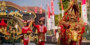 Jember Fashion Carnaval.(Foto: Dok. Kemenpar)