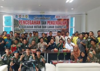 Jajaran Kemenhut siaga kebakaran hutan.(Foto: Humas Kemenhut)