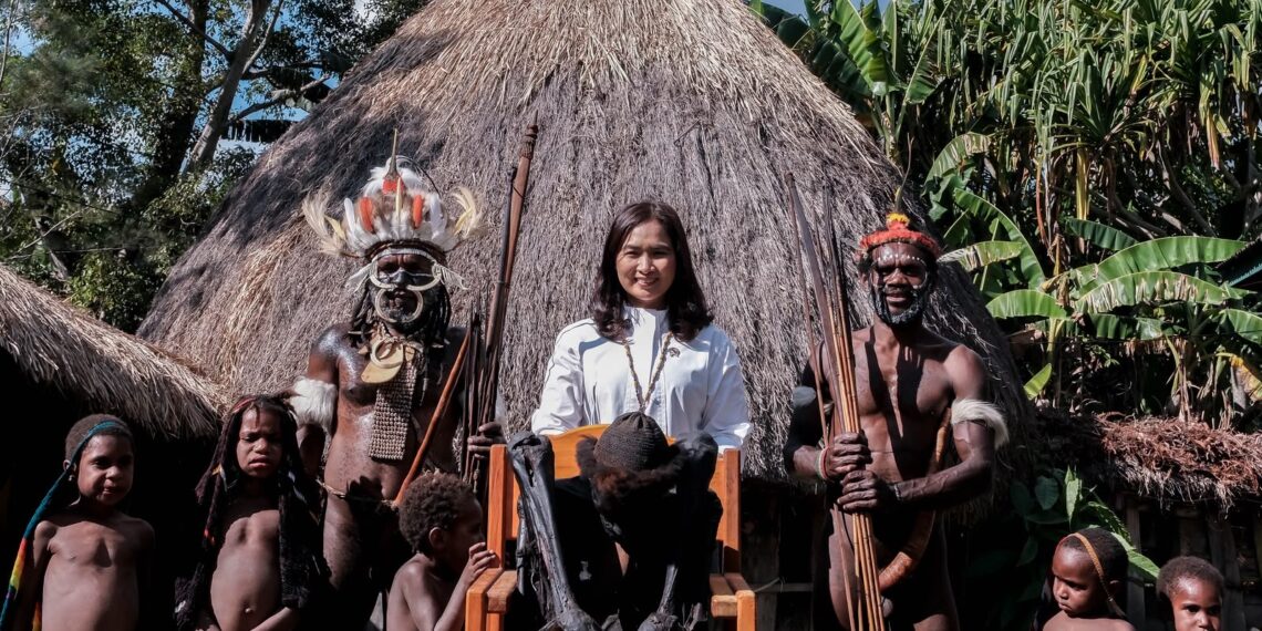 Mumi berusia lebih dari 300 tahun yang hingga kini tetap terawat melalui tradisi dan kearifan masyarakat adat di Desa Aikima, Kabupaten Jayawijaya.(Foto: Dok. Humas Kemenpar)