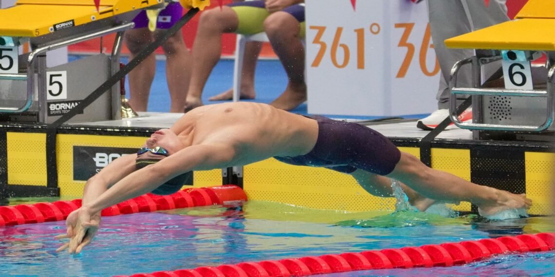 Dua atlet Indonesia, Jason Donovan Yusuf dan Hendro Yap, mempertajam rekor nasional pada Asian Games Aichi-Nagoya 2026. Catatan tersebut dibuat Jason dari cabang olahraga renang dan Hendro dari atletik. (dok.Gilang/Kemenpora)
