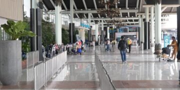 Penutupan bandara terdampak abu vulkanik Gunung Anak Krakatau kembali diperpanjang hingga Senin (7/9) pukul 23.59 WIB, ungkap Menteri Perhubungan (Menhub) Dudy Purwagandhi.(Foto: Humas Kemenhub)