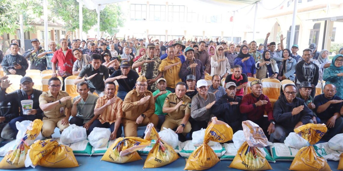 Bupati Kuningan Dian Rachmat Yanuar luncurkan program Gembol.(Foto: Humas Pemkab Kuningan)