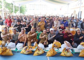 Bupati Kuningan Dian Rachmat Yanuar luncurkan program Gembol.(Foto: Humas Pemkab Kuningan)