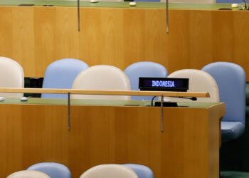 Delegasi Indonesia melakukan aksi walkout atau meninggalkan ruang pertemuan bersama delegasi dari berbagai negara saat Perdana Menteri Israel, Benjamin Netanyahu, akan menyampaikan pidato dalam sesi Debat Umum pada Sidang Majelis Umum (SMU) ke-81 PBB di New York (24/09).(Foto: Dok. Kemlu)