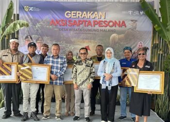 Pemerintah Kabupaten (Pemkab) Bogor melalui Dinas Pariwisata dan Ekonomi Kreatif (Disparekraf) menggelar Gerakan Aksi Sapta Pesona di Desa Wisata Gunung Malang, Kecamatan Tenjolaya, Sabtu (26/9/2026).(Foto: Humas Pemkab Bogor)