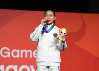 Indonesia kembali menambah pundi medali emas Asian Games Aichi-Nagoya 2026. Kali ini diukir atlet panjat tebing putri Desak Made Rita Kusuma dengan catatan waktu 6,062 detik.(foto:Gilang/kemenpora.go.id)
