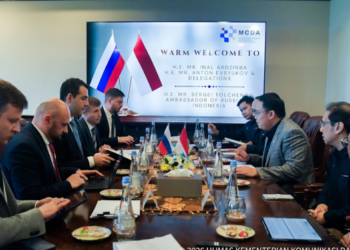 Wamenkomdigi Angga Raka Prabowo saat menerima Kunjungan Diplomatik Delegasi dari Utusan Kepresidenan Federasi Rusia di Kantor Kementerian Komdigi, Jakarta Pusat, Rabu (23/09/2026). Foto: Pey HS/Komdigi