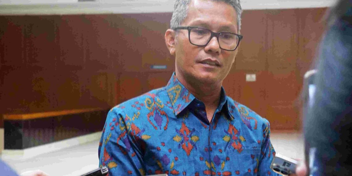 Juru Bicara Kemenperin, Febri Hendri Antoni Arief menanggapi pemberitaan impor Gula Kristal Mentah (GKM) sebanyak 150.000 ton untuk diolah menjadi Gula Kristal Rafinasi (GKR).(Foto: Humas Kemenperin)
