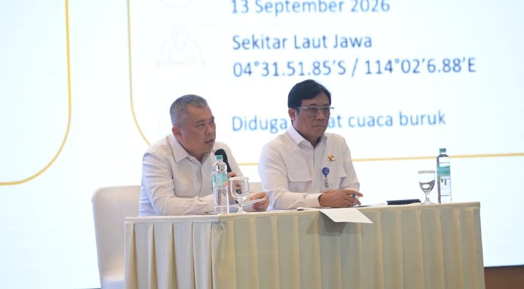- Menteri Perhubungan Dudy Purwagandhi menginstruksikan seluruh jajaran Direktorat Jenderal Perhubungan Laut untuk memperkuat pengawasan serta memastikan semua sistem keselamatan pelayaran benar-benar berjalan di lapangan.(Foto: Humas Kemenhub)