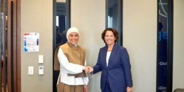 Menteri Komunikasi dan Digital Meutya Hafid bersama President Microsoft Global Affairs Lisa Monaco di New York, Amerika Serikat, Rabu (23/09/2026).(Foto: Humas Komdigi)