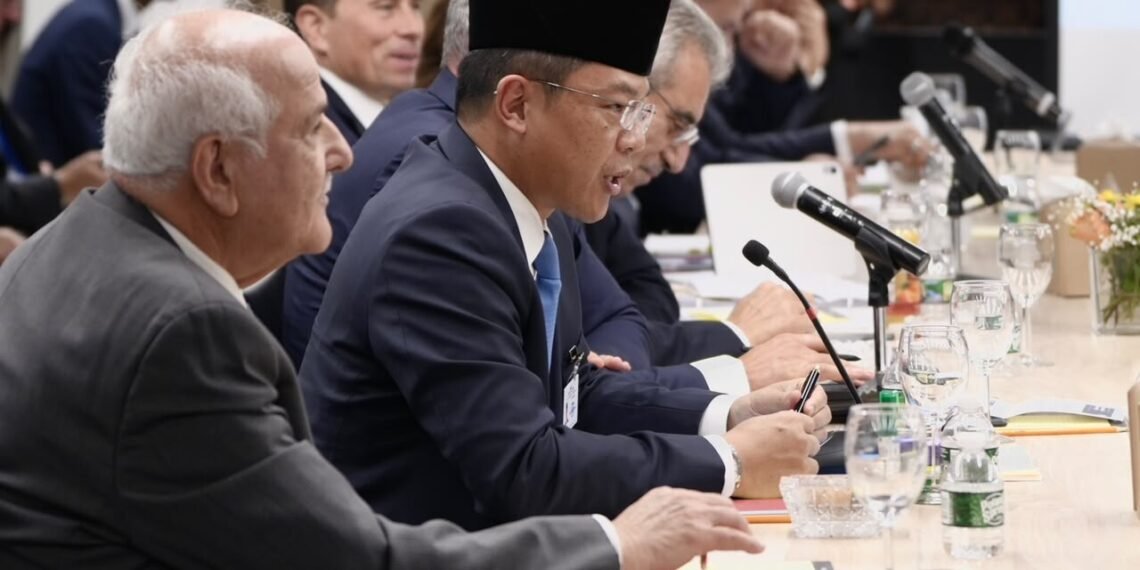 Menteri Luar Negeri Sugiono dalam High Level Roundtable on Gaza Early Recovery “From Sharm El-Sheikh to Phase II – Consolidating Peace and Early Recovery” di sela-sela Sidang Majelis Umum PBB ke-81 (23/9).(Foto: Dok. Kemlu)