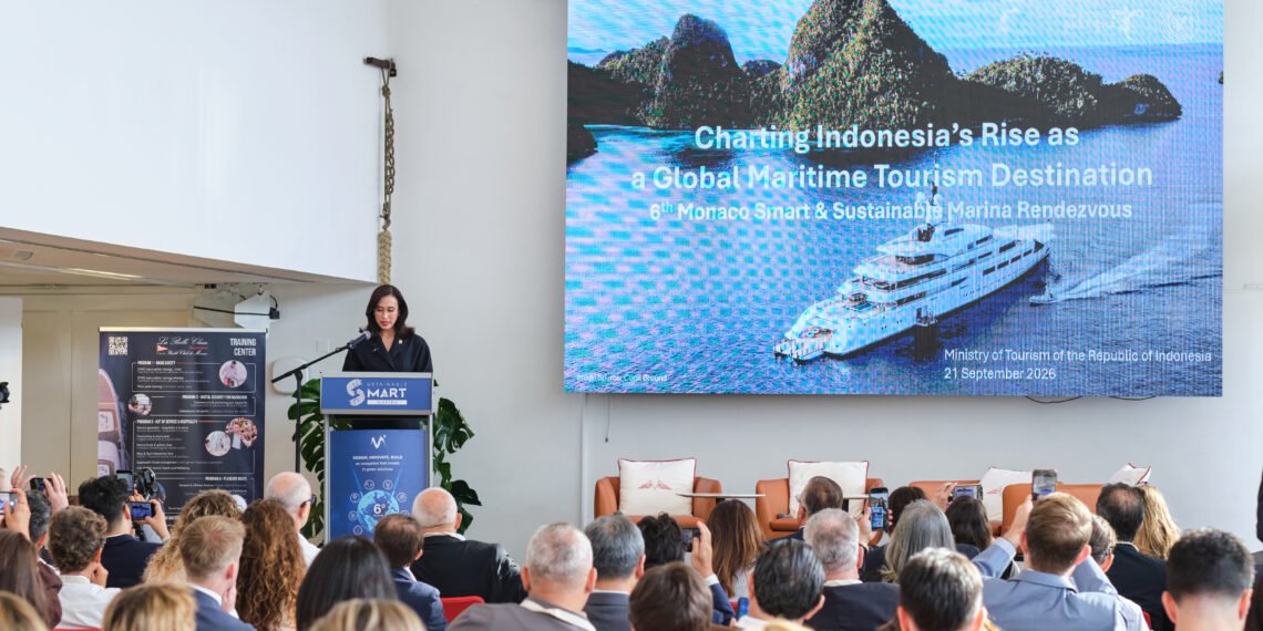 Menteri Pariwisata Widiyanti Putri Wardhana memaparkan potensi sekaligus peluang investasi industri marina dan wisata bahari pada "The 6th Monaco Smart and Sustainable Marina Rendezvous" Senin (21/9/2026) di Monako.(Foto: Dok. Humas Kemenpar)
