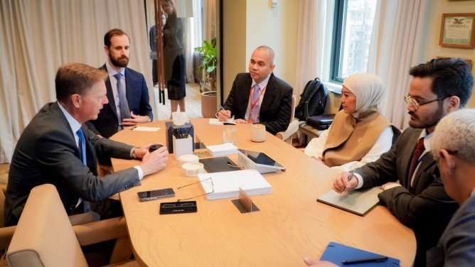 Menkomdigi Meutya Hafid beserta jajaran bertemu Vice President (VP) & Head of Global Public Policy Meta Kevin J. Martin serta VP & Global Head of Safety Meta Antigone Davis di New York, Amerika Serikat, Rabu (23/09/2026).(Foto: Humas Komdigi)