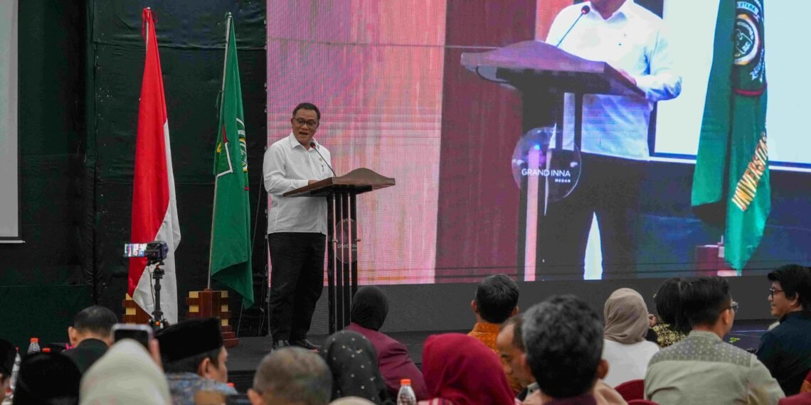 Menteri Lingkungan Hidup/Kepala Badan Pengendalian Lingkungan Hidup (KLH/BPLH), Moh Jumhur Hidayat di Fakultas Pertanian Universitas Islam Sumatera Utara (UISU), Medan, pada Sabtu (5/9/2026). Menteri menggaungkan Gerakan Nasional Tobat Ekologis.(Foto: Humas Kementerian LH)