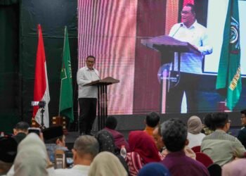 Menteri Lingkungan Hidup/Kepala Badan Pengendalian Lingkungan Hidup (KLH/BPLH), Moh Jumhur Hidayat di Fakultas Pertanian Universitas Islam Sumatera Utara (UISU), Medan, pada Sabtu (5/9/2026). Menteri menggaungkan Gerakan Nasional Tobat Ekologis.(Foto: Humas Kementerian LH)