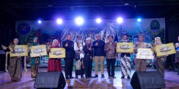 Pasanggiri Kawih Sinom digelar BNN sebagai upaya perang terhadap narkoba.(Foto: Humas Pemkot Bandung)