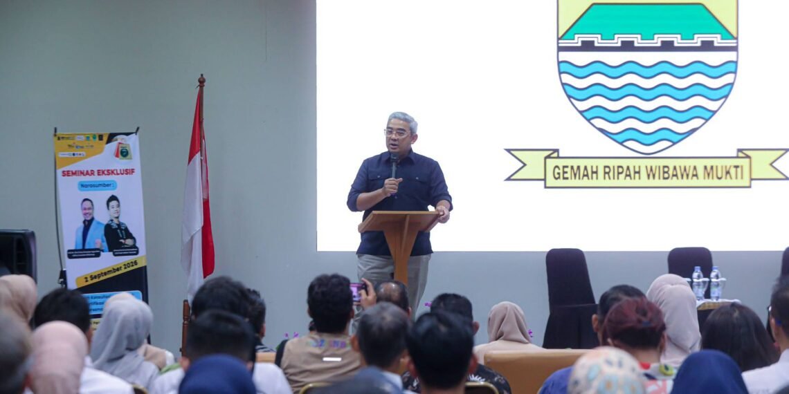 Wali Kota Bandung Muhammad Farhan di acara pemberdayaan UMKM.(Foto: Humas Pemkot Bandung)