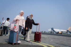 Penumpang transportasi udara di Bandara Husein Sastranegara.(Foto: Humas Pemkot Bandung)